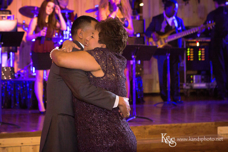 Hidden Springs Wedding by Dallas Wedding Photographers - K & S P